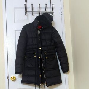 Guess Black Puffer Jacket with Gold Accents - Almost New